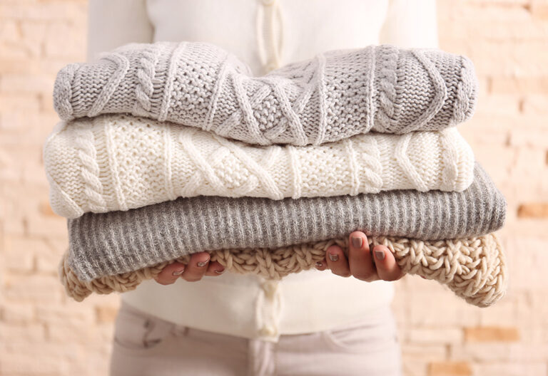 Comment enlever une tache de peinture sur un vêtement ? Creavea